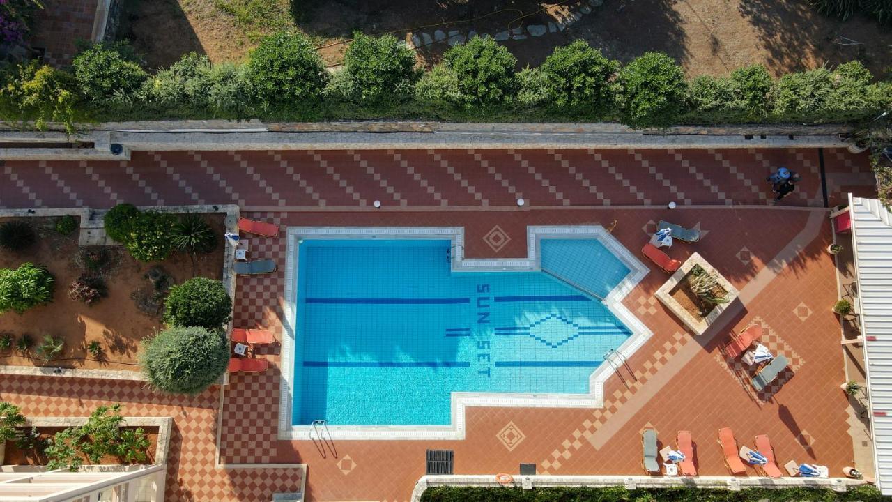 SUNSET studios&apts Malia Exterior foto