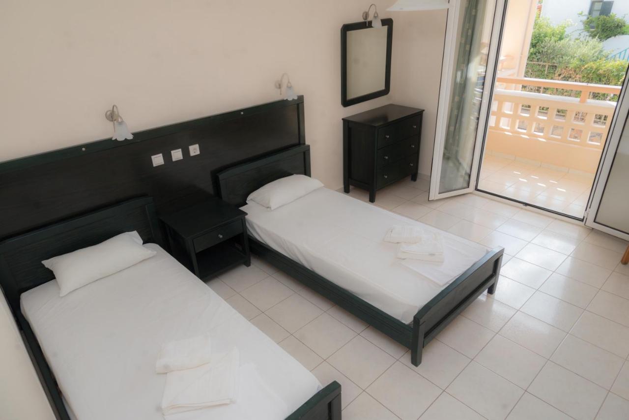 SUNSET studios&apts Malia Exterior foto